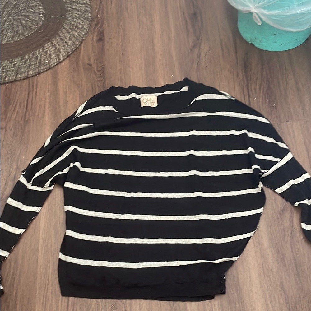 Chaser Black & White Striped Lightweight Knit Pul Over Sweater Women Size S NWT